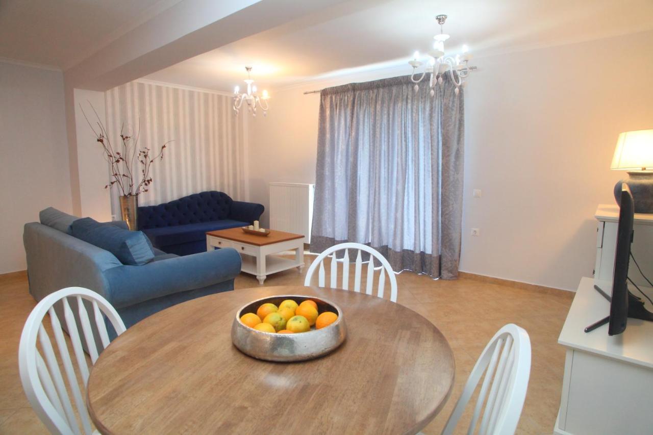 Pirofani Villa Apartments Apolpaina 외부 사진