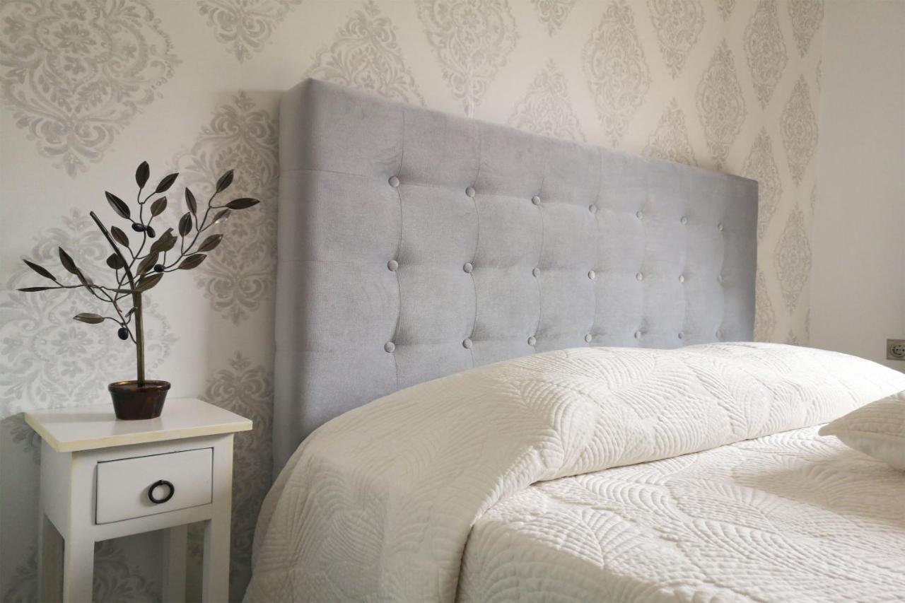 Pirofani Villa Apartments Apolpaina 외부 사진
