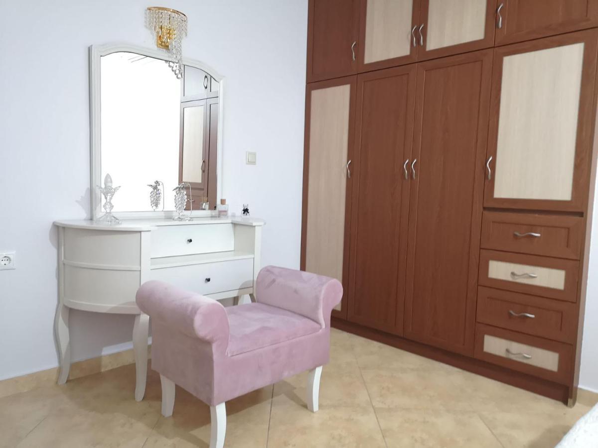 Pirofani Villa Apartments Apolpaina 외부 사진