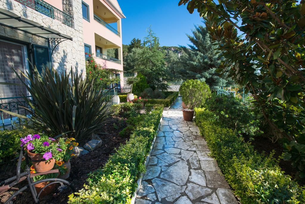 Pirofani Villa Apartments Apolpaina 외부 사진